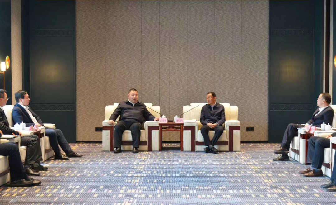 党委书记董事长袁国华率队拜访日喀则